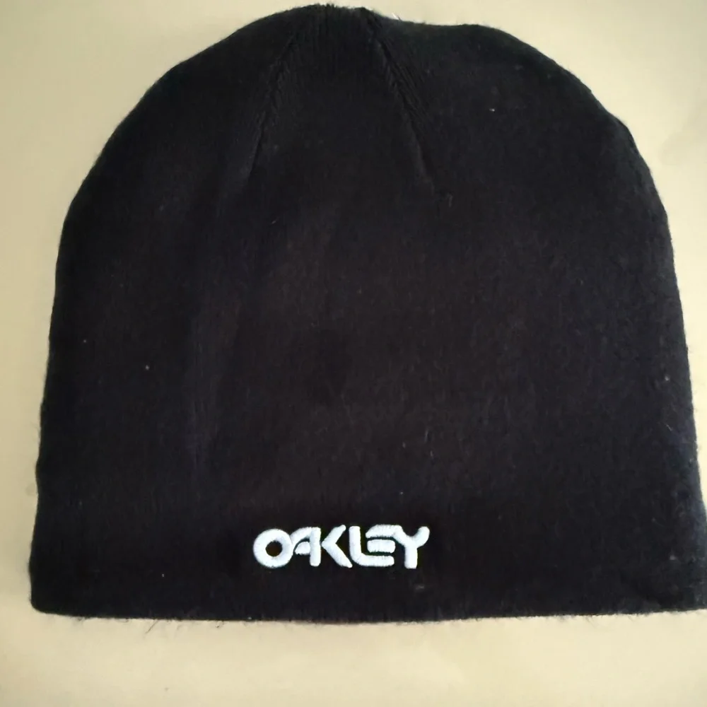 Oakley Reversible Camouflage/Black Beanie Unisex O/S - Picture 3 of 4